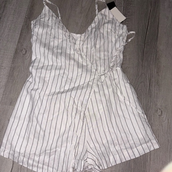 Lulus Pants - Lulu's Black and White Striped Romper